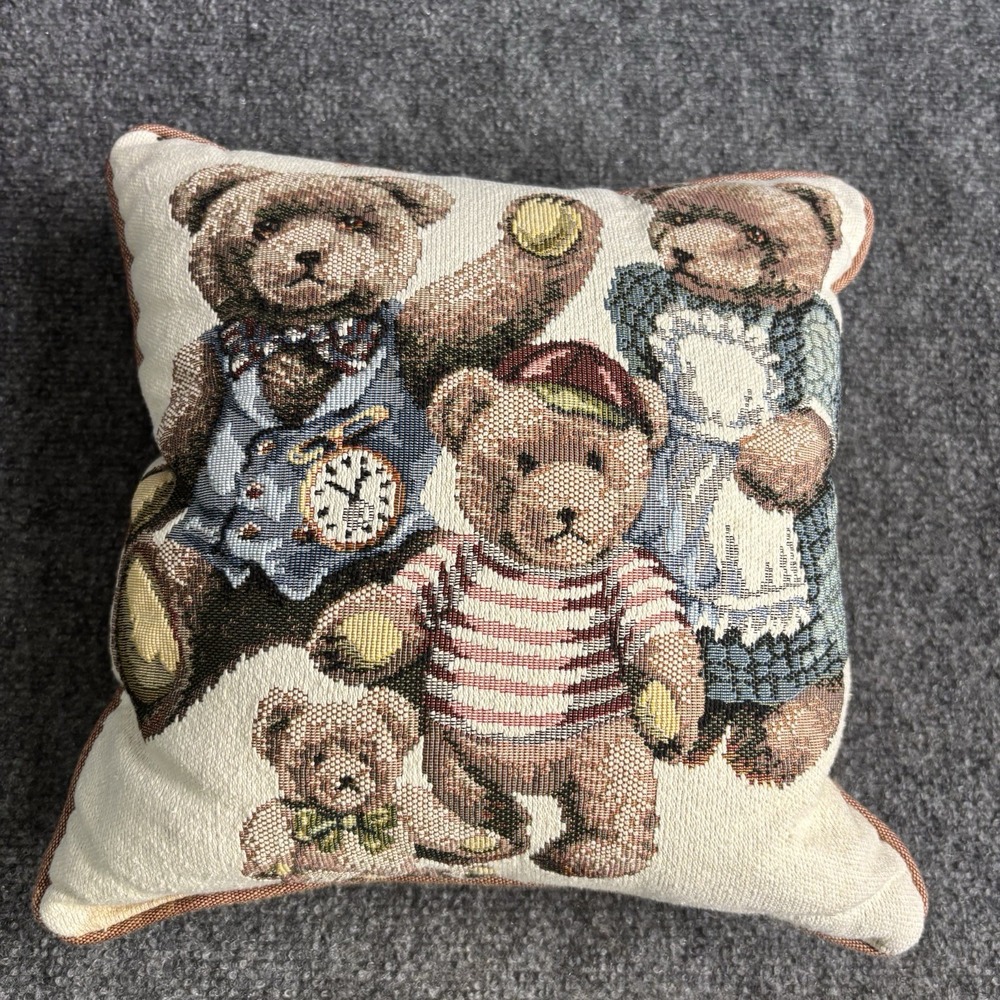 Vintage Dakotah Needlepoint Teddy Bear Throw Pillow 13"X 13"